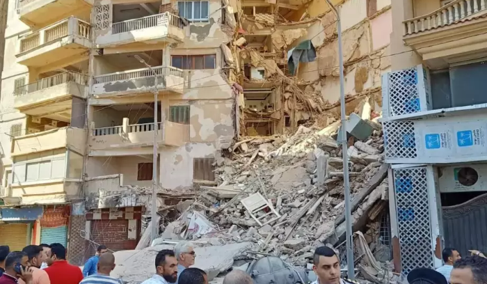 قتلى وجرحى في انهيار  مبنى  من 14 طابقـًا في الإسكندرية