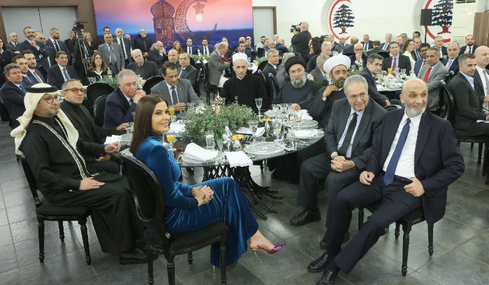 جعجع في إفطار في معراب:  لا خلاص للبنان إلَّا بقيام دولة فعليَّة تُعدُّ خارطة الطريق لقيامِها واضحة جدّا