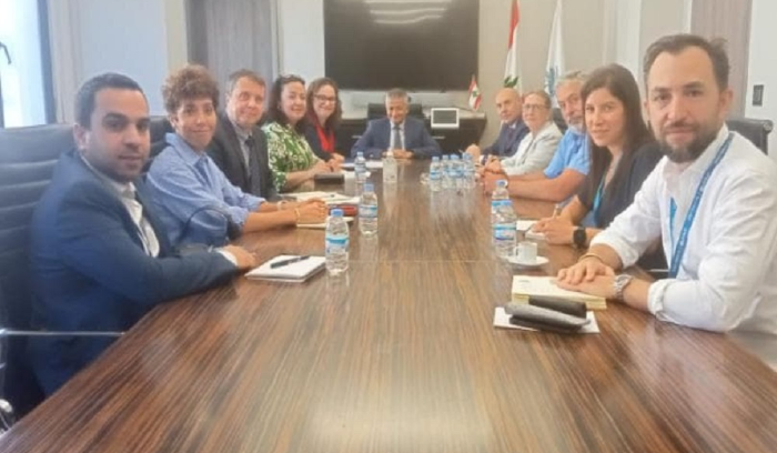 الخليل: لتحسين القطاعات الانتاجية