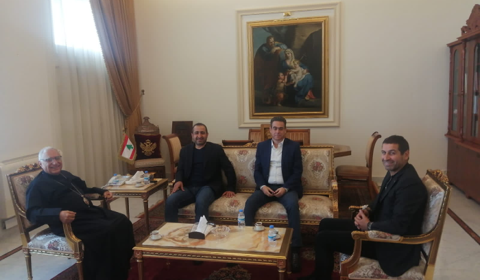 العبسي يستقبل وفدا من نواب التيار الوطني الحر