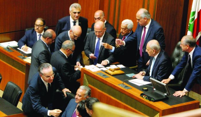 الفشل الـ12 يُسقط أزعور ويُحبط التقاطعات.. باريس لتسوية عاجلة.. بري: للحوار