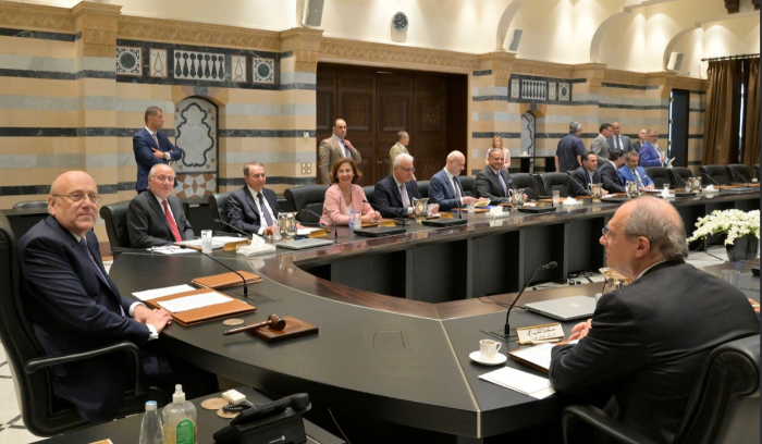 الجلسة الـ12: أزعور فائزاً… ولا رئيس