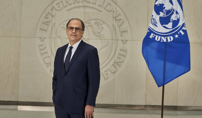 أزعور يرفض أن يكون مرشح فريق لبناني ضد آخر<br />
مصادر مقربة منه لـ