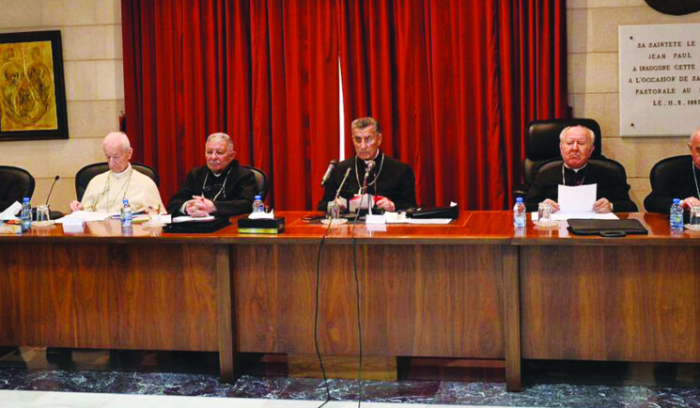 الرئاسة مَسمومة بالتقاطعات.. لودريان للتعجيل بالتسوية… وتحذير عربي من 