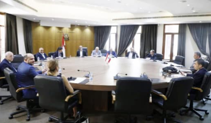 جلسة للجنة الإعلام والاتصالات... وهذا ما قيل عن الانترنت والسنترالات