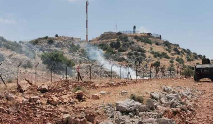 الجيش الإسرائيلي يلقي قنابل غازيّة على لبنانيين في كفرشوبا