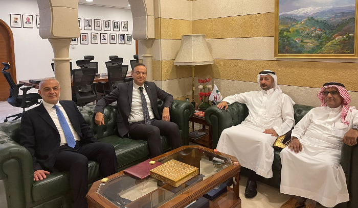 السفير كبارة بحث مع أسعد الحريري ورجال أعمال سعوديين  شؤونًا اقتصادية