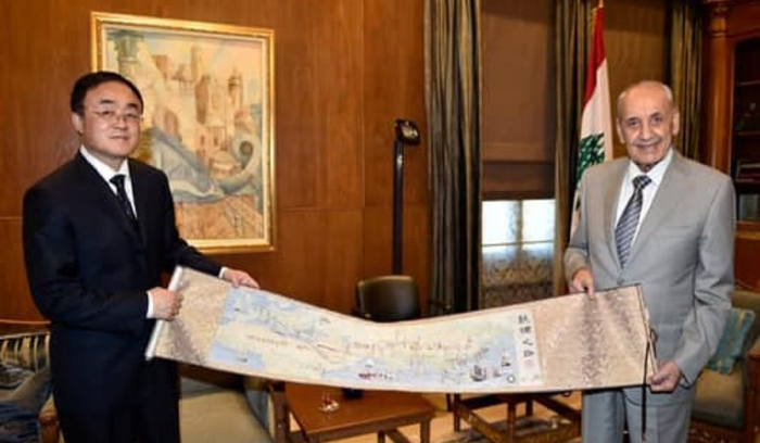 برّي يدعو الصين للاستثمار في لبنان