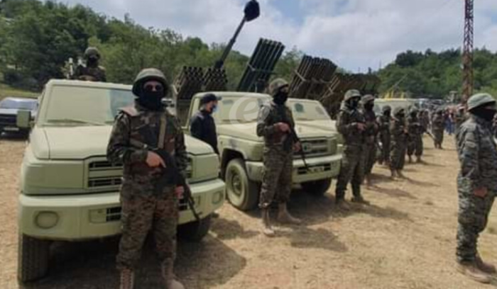 من يبادر بـ 