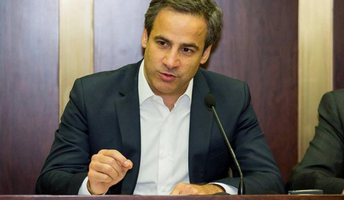 القوى السيادية تحشر 