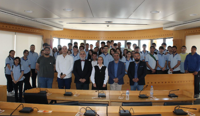 المجلس الاقتصادي والاجتماعي والبيئي استضاف تلاميذ ثانوية السيدة للراهبات الانطونيات