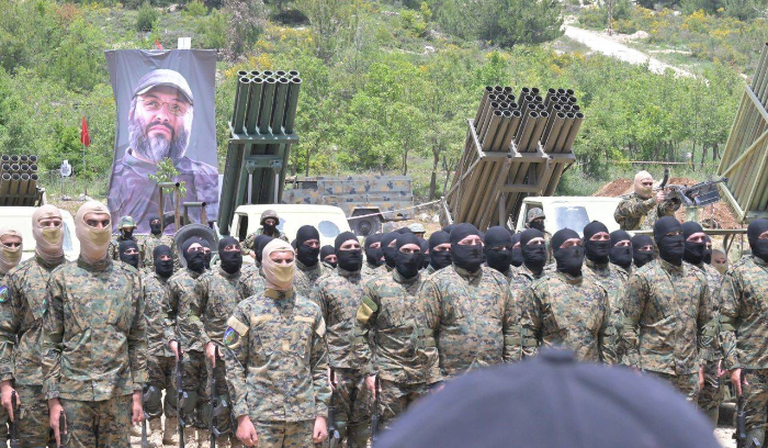 «حزب الله» ينفذ مناورة عسكرية في جنوب لبنان: سنمطر إسرائيل بأسلحتنا وصواريخنا<br />
مواقف نيابية رافضة لـ«الإمعان في ضرب الدولة»