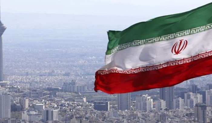 مستشار خامنئي: سوريا على طريق التفكك واحتمال اندلاع حرب أهلية قائم