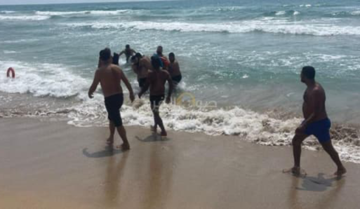 انتشال جثّة غريق من بحر صور