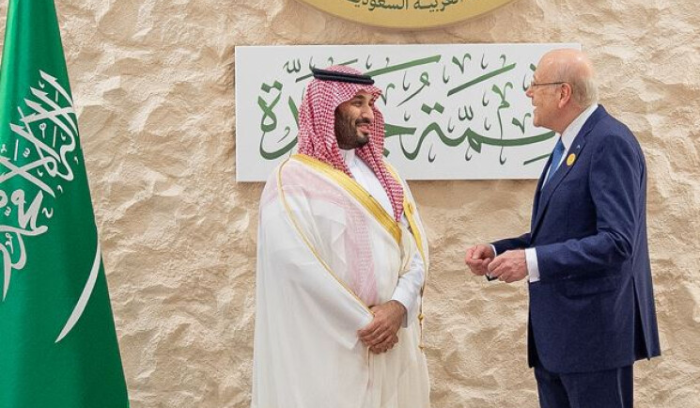 العرب يتضامنون ويستعجلون الرئيس… والداخل يتخبّط في انتظار الحراكات