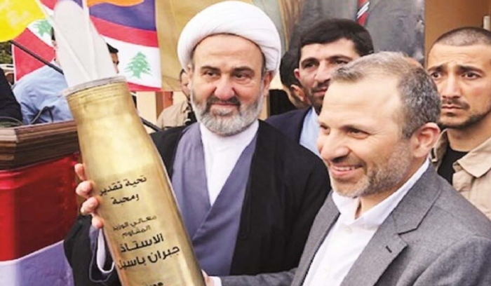 باسيل رمادي: “ما بدو يكسر الجرّة” مع الحزب