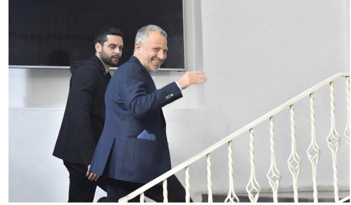 باسيل المتأرجح بين 