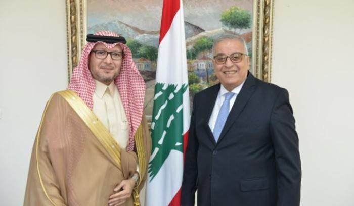 السفير السعودي للبنانيين: أسرعوا في انتخاب رئيس<br />
أزمة انتخابات الرئاسة تراوح مكانها... واتفاق المعارضة متوقف عند باسيل