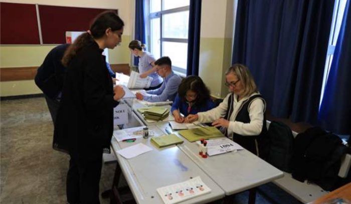 بدء التصويت في تركيا للانتخابات الرئاسية والبرلمانية