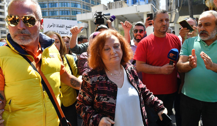 صرف القاضية عون بين 