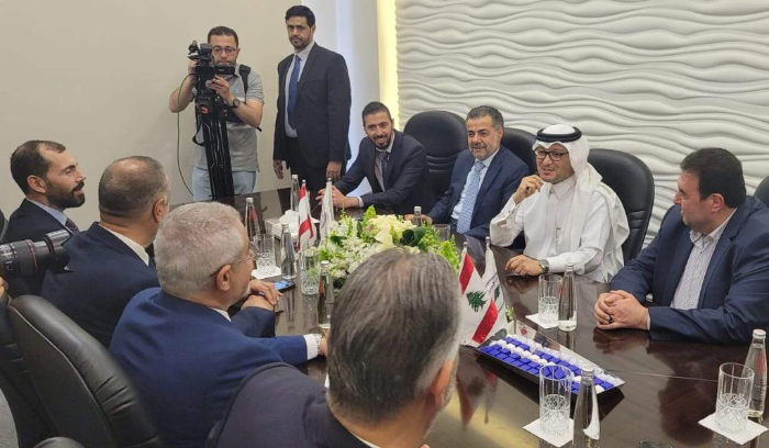 بخاري يلتقي نواب تكتل الاعتدال الوطني في ⁧‫الصيفي‬⁩