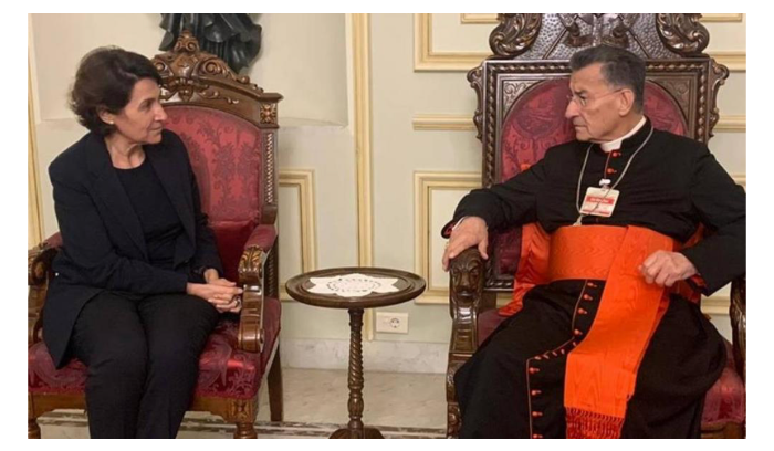 مسعى لترميم العلاقة المتصدّعة بين بكركي وفرنسا... قبل مغادرة سفيرتها