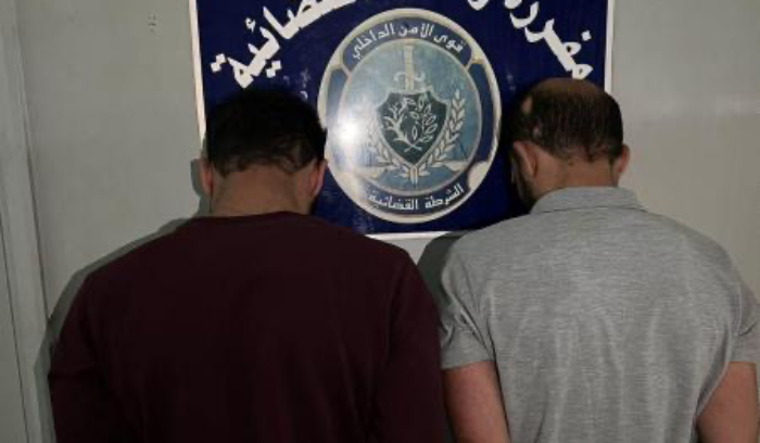 قام بالدخول إلى أماكن عدّة بواسطة الكسر والخلع وسرق منها مبالغ ماليّة!