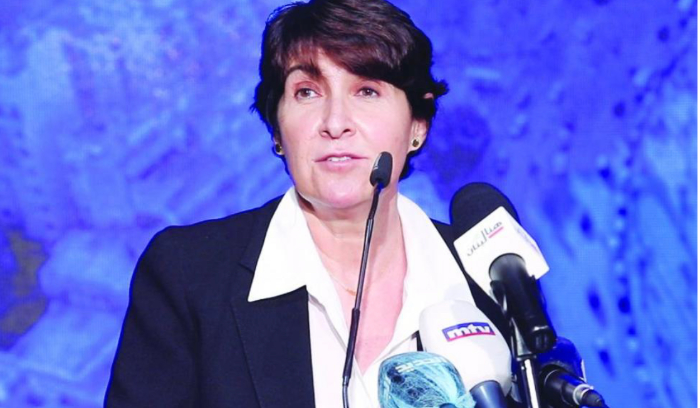 الوفد البرلماني الفرنسي إستاء من وقاحة غريو في تسويق فرنجية<br />
عون على غرار “يُحيي الموتى”: نصف مليون نازح عادوا!