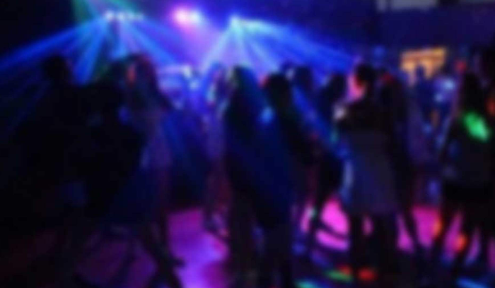 إشكال أمام ملهى ليلي في الكسليك وإطلاق رشق من سلاح كلاشينكوڤ
