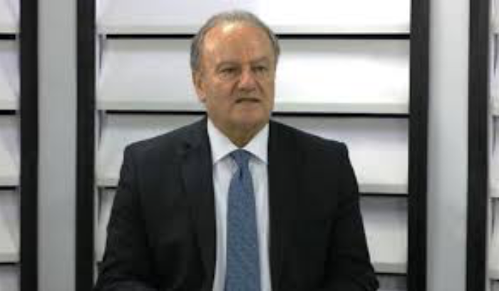 لبنان: الانقسامات حول قرارات نقابة المحامين تتوسع إلى المستوى السياسي<br />
اشترطت على أعضائها الحصول على إذن مسبق قبل الظهور في الإعلام