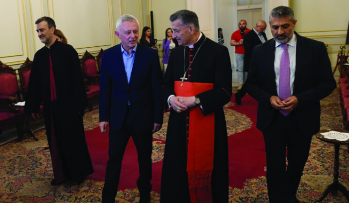 فرنسا مستمرة في خيار فرنجية.. والحكومة تقارب الاجور بخطوة متقدمة