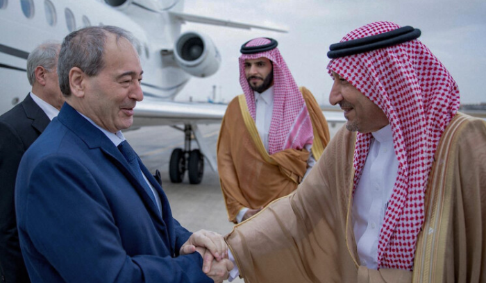 متى يمر التقاطع السعودي - السوري - الإيراني في لبنان؟