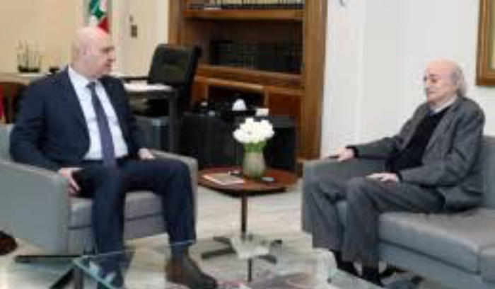 الحكومة أمام امتحان صعب... وضوء أخصر أميركي لإسرائيل بعدم الانسحاب