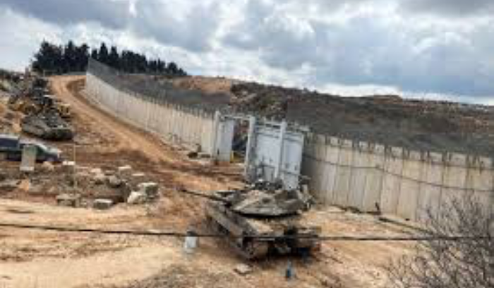 المنطقة العازلة تمهيد للتقسيم وجنبلاط يحذّر من الفوضى<br />
الحكومة أمام اختبار إعادة الإعمار بلا ابتزاز