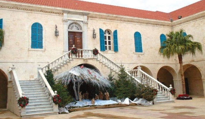 خلوة سياسية على هامش الخلوة الدينية