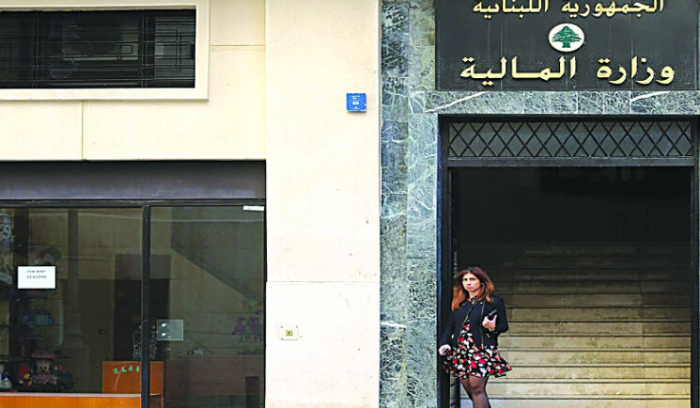 ما هو الرقم المناسب لدولار رواتب القطاع العام؟