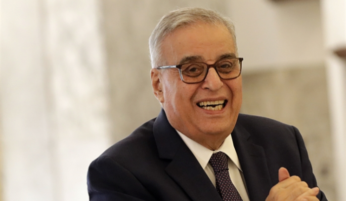 ديون على سفارة لبنان في كييف وتهديد بملاحقات قضائية