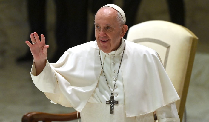 البابا فرنسيس سيغادر المستشفى غداً…فهل سيشارك باحتفالات عيد القيامة؟