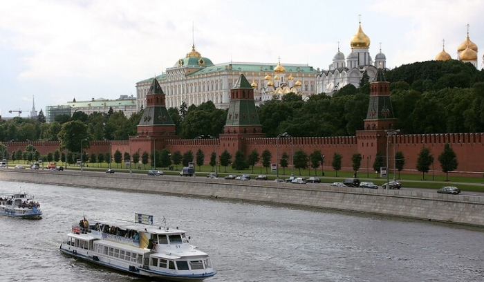 الكرملين يعلق على اعتقال الصحفي من 