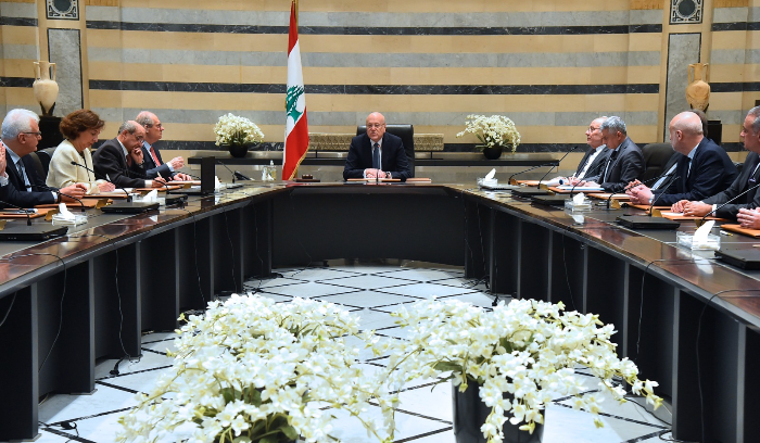 ميقاتي التزم مكتبه الخاص ممتعضاً: الإعتكاف وارد... لولا