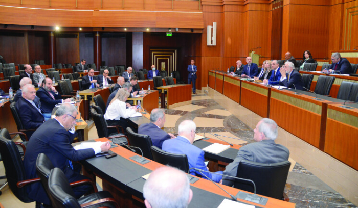 نيو ميقاتي سيسير على توقيته.. وعواصم القرار تضغط لتسمية مرشحين