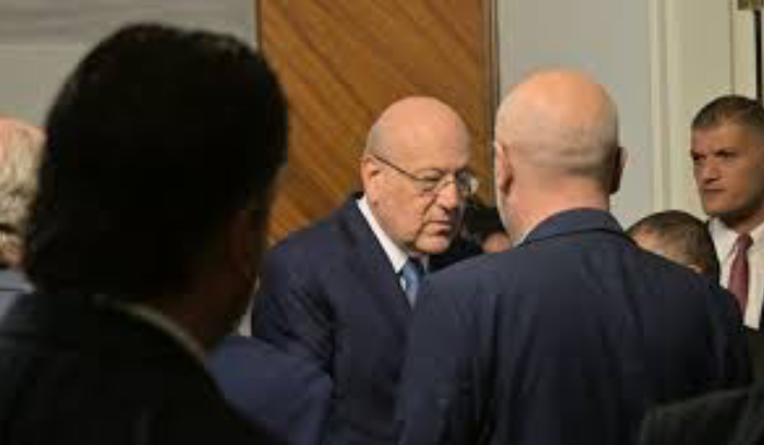 أيّ قيمة أصلاً لاعتكاف في ظلّ تصريف أعمال؟