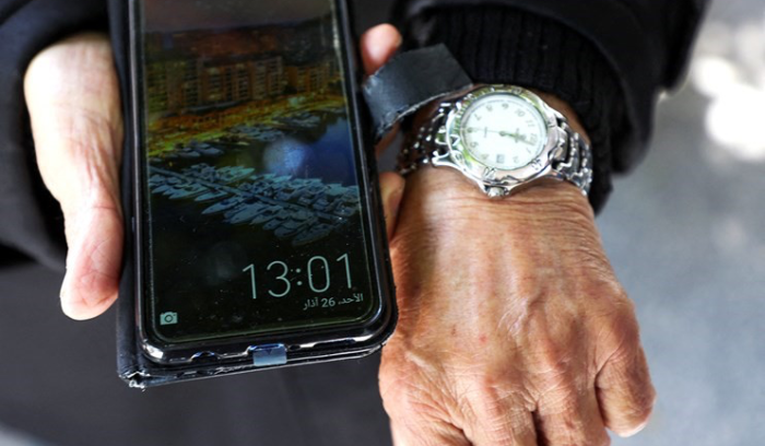 بوصعب يدعو إلى وقف تصريف الأعمال من جانب حكومة ميقاتي<br />
لبنان يعمل بتوقيتين.. أزمة برداء طائفي غايتها مواجهة التعطيل بالتعطيل!