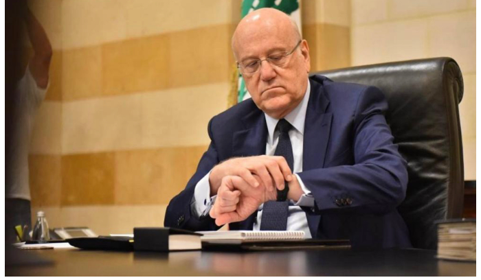 بخاري يلتقي جعجع في معراب: السعودية لن تترك لبنان<br />
لبنان يتكاتف بوجه القرار.. بري وميقاتي وحدهما 