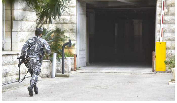 دعوى في باريس ضد 