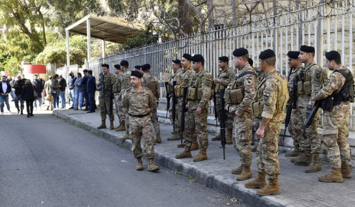 الرياض وباريس: سياسة ورئاسة .. والتحقيق مع سلامة يُستكمل اليوم