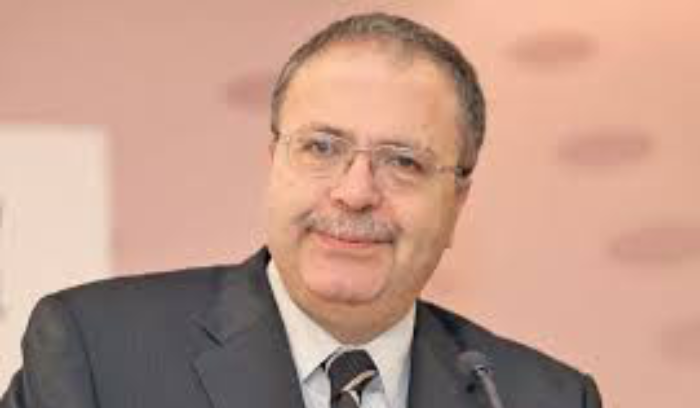 متري يحاضر عن 