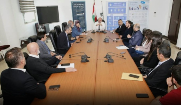 الأبيض بحث مع مستوردي مستلزمات القلب وغسيل الكلى في تحصيل المستحقات المالية