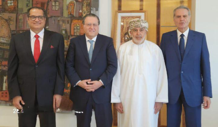 محادثات لشقير في مسقط لبحث زيادة الصادرات وتسهيل امور المستثمرين اللبنانيين