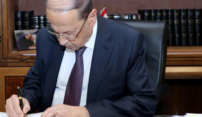 ميشال عون بالع البحصة... لا يهضمها!